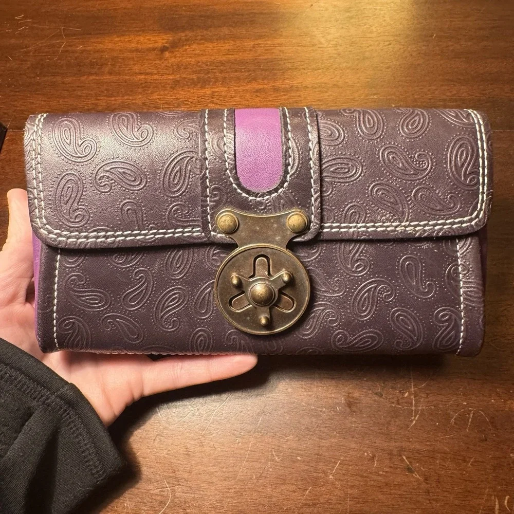 Satchelz Italian Leather Women's Purple Wallet ~ Unique Turnlock ~ Unused